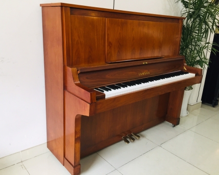 Đàn Yamaha Upright Piano W101B