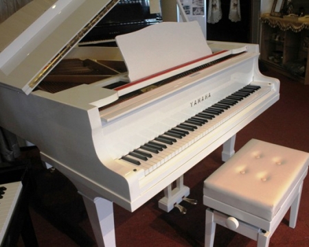 Đàn Yamaha Upright Piano G2 Pearl White