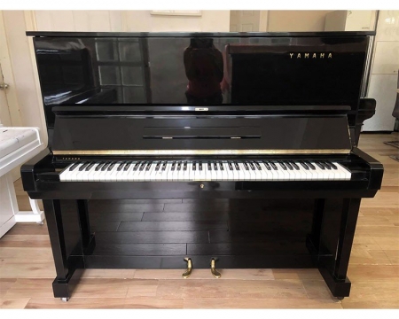 Yamaha U3D