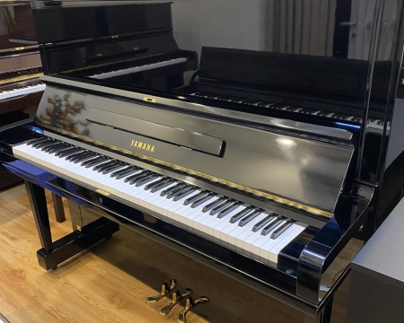 Đàn Yamaha Upright Piano U3E